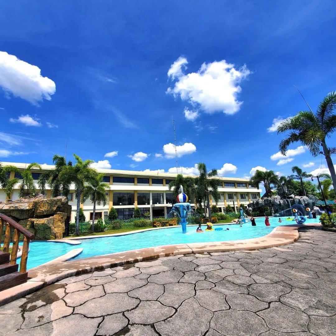 Klir Waterpark Resort&Hotels Guiguinto Exterior foto
